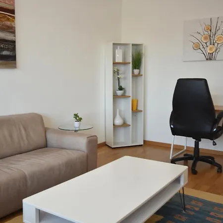 Big 1br In The Center - Mill 355